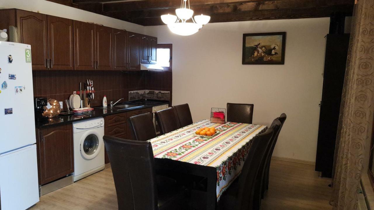 Casa Arcadia 1 Piscina,Jacuzzi, Sauna Buzău Exteriör bild